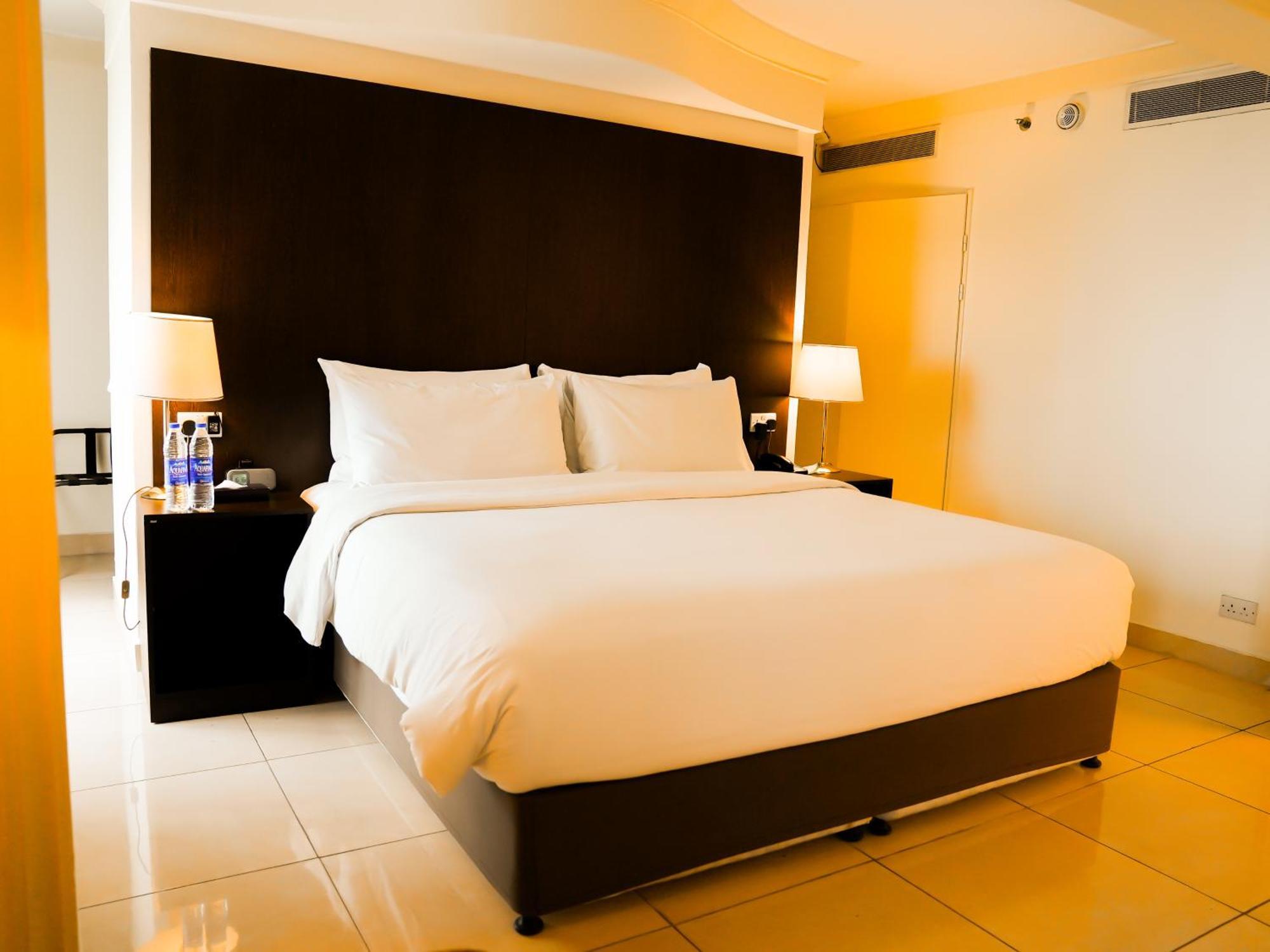 Abuja Continental Hotel Exterior photo